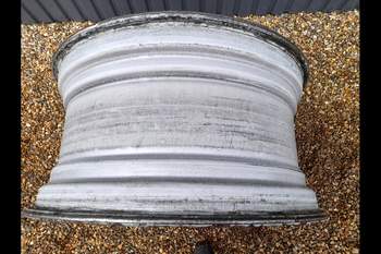 salg af Fælg Deutz Agrotron M620 Bag Venstre