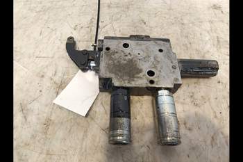 salg af Fjernudtagsventil Deutz Agrotron M620