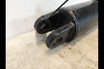 salg af Liftcylinder Deutz Agrotron M620