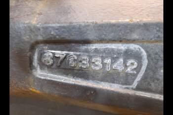 salg af New Holland T7.270  Front axle house