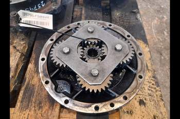 salg af Endandtrieb Vorderachse New Holland T7.270 RECHT