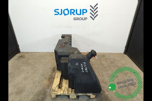 salg af Dieseltank Case MX135