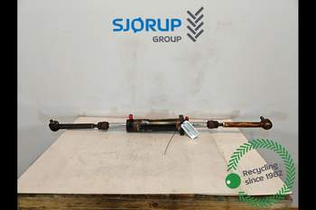 Styrcylinder för framaxel Case MX135 Styrcylinder för framaxel Case MX135