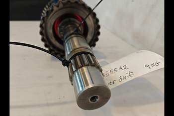 salg af Getriebe Teile Case MX135 
