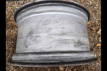 salg af Vorderradfelge McCormick MC115 RECHT