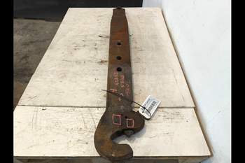 salg af Unterlenker Massey Ferguson 7718S RECHT