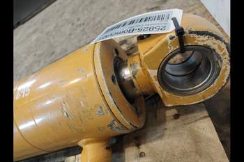 salg af Bomcylinder Case 695