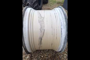 salg af New Holland T7.270 LEFT Rear Rim