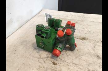 salg af Affjedringsventil John Deere 6830