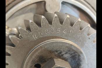 salg af Brændstofpumpe John Deere 6830