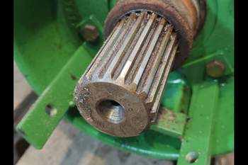 salg af Dropbox John Deere 6830