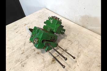 salg af Fod John Deere 6830