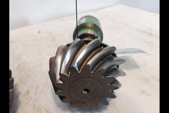 salg af John Deere 6830  Front axle differential