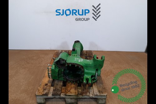salg af John Deere 6830 LEFT Front axle house