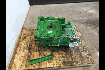 salg af PTO John Deere 6830