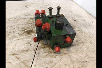 salg af Affjedringsventil John Deere 6920