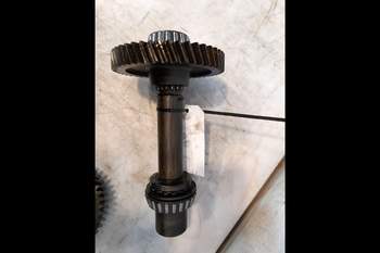 salg af Case MX135  Transmission Parts