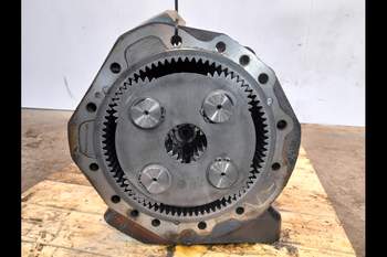 salg af Case MX135 LEFT Rear Half Axle