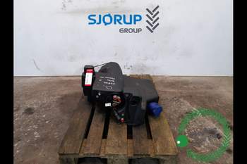 Case Maxxum 150  AdBlue tank