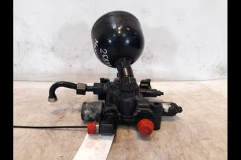 salg af Case Maxxum 150  Suspension control valve