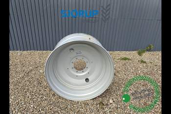 Case Maxxum 150 LEFT Rear Rim