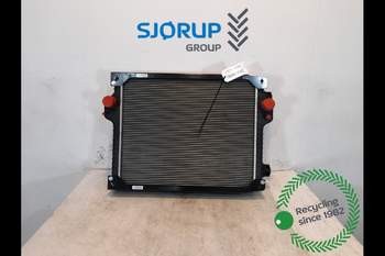 Case Maxxum 150  Water Radiator