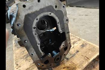 salg af Gearkassehus Case Maxxum 115