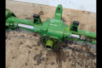 salg af Foraksel John Deere 6420 S