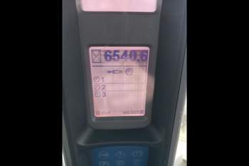 salg af New Holland T8040 tractor