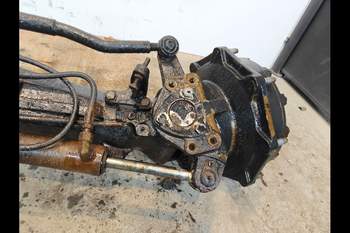 salg af Foraksel New Holland T7.270