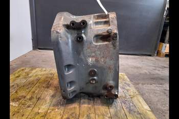 salg af Valtra T203  Transmission Housing