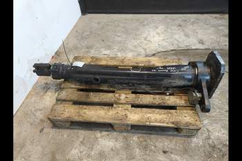 salg af Abfederungsbock Case Maxxum 150 