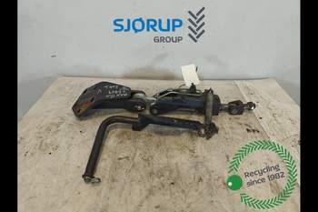 Case Maxxum 150 LEFT Lift stabilizer