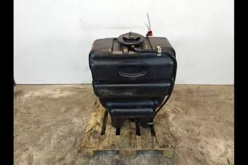 salg af Dieseltank Ford 8240
