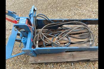salg af Frontlift Ford 8240