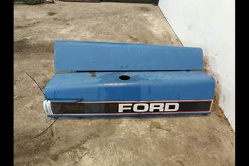 salg af Motorhjelm Ford 8240