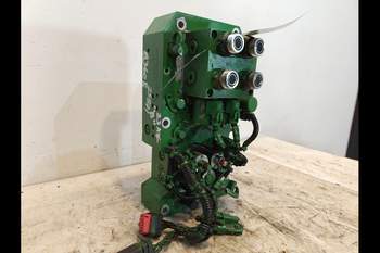 salg af John Deere 8360R  Suspension control valve