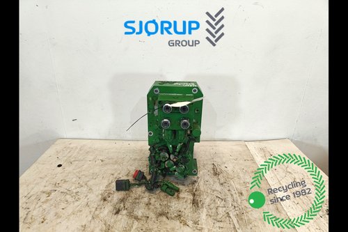 salg af John Deere 8360R  Suspension control valve
