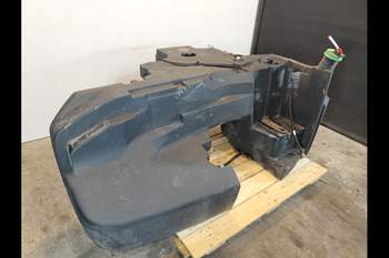 salg af John Deere 8360R  Fuel tank