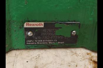 salg af John Deere 8360R  Remote valve end plate