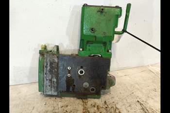 salg af John Deere 8360R  Remote control valve