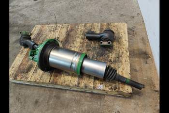 salg af Styrecylinder John Deere 8360R