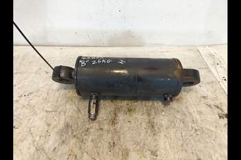 salg af Liftcylinder New Holland T7.315
