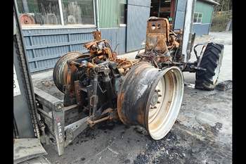 salg af Case CVX120 traktor