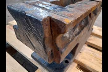 salg af Basisklods Case CVX120