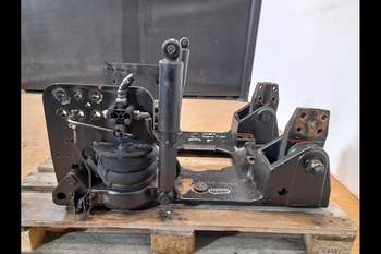 salg af Valtra T180  Suspension support