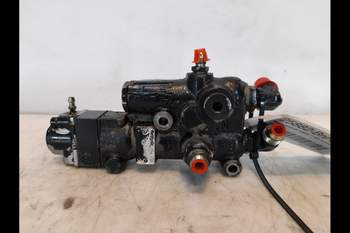 salg af Valtra T180  Hydraulic brake valve
