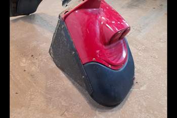 salg af Valtra T180 RIGHT Rear Fender