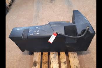 salg af Valtra T180  Fuel tank