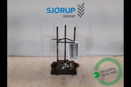 salg af Valtra T180  Hydraulic Valve support